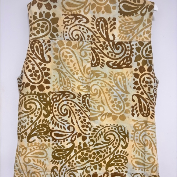 Paisley Print Sleeveless Jean Jacket - Picture 2 of 4